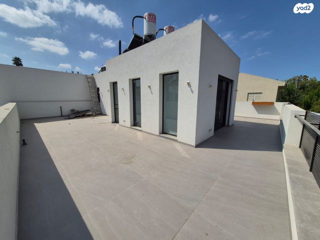 דו משפחתי, גני אילן, קרית אונו