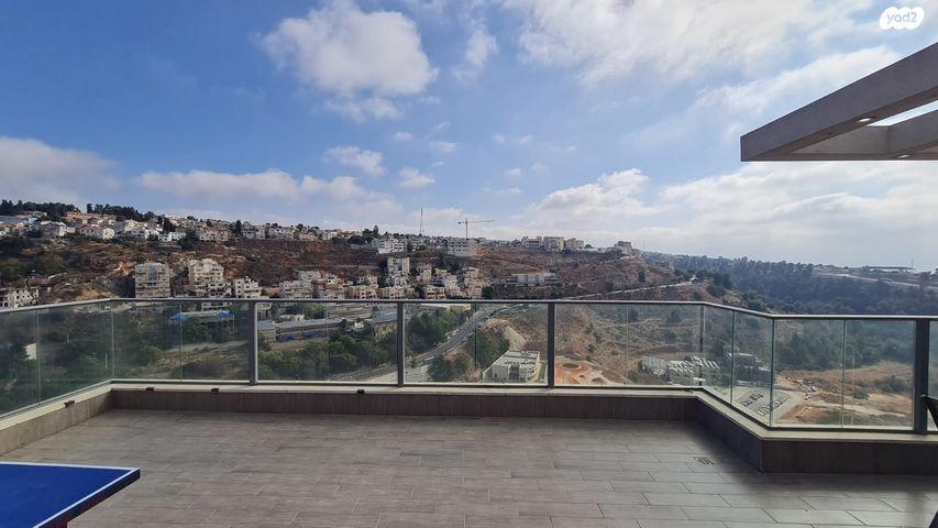 גג/ פנטהאוז, אליהו פרומצ'נקו, דרום, צפת