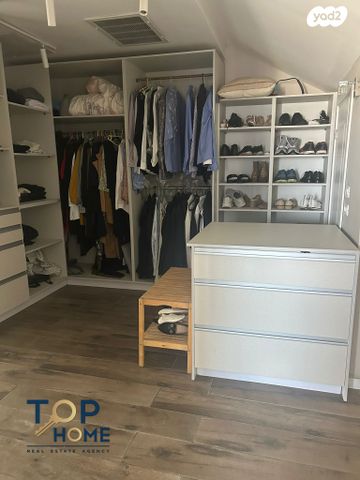 דו משפחתי, מסריק, פרדס הגדוד, נתניה