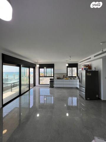 דירה, דרך בן גוריון 113, בת ים