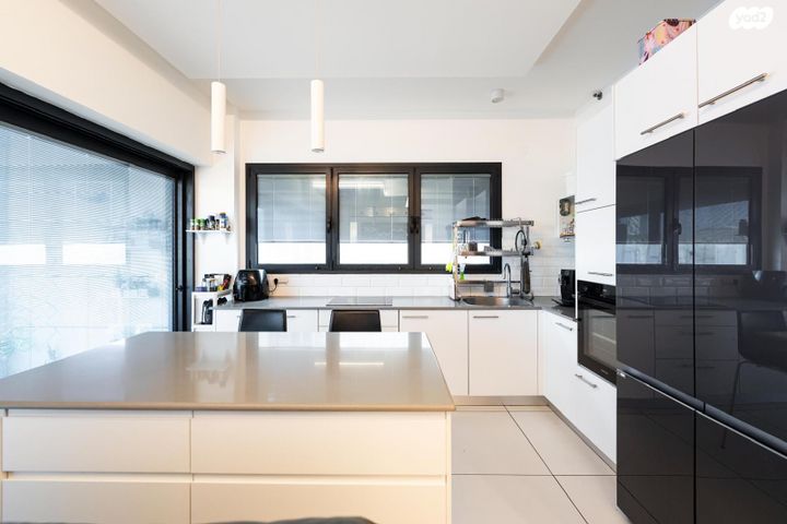 דירה, המעיין 3, שכונת הראשונים, רמת גן