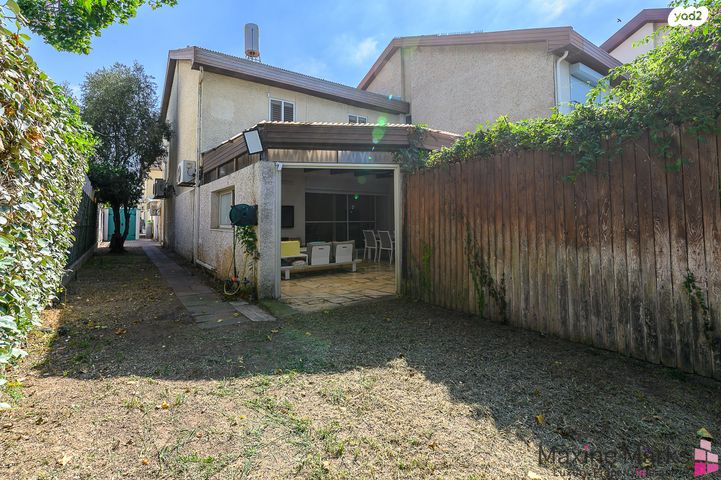 דו משפחתי, הנורית, רמת פולג, נתניה