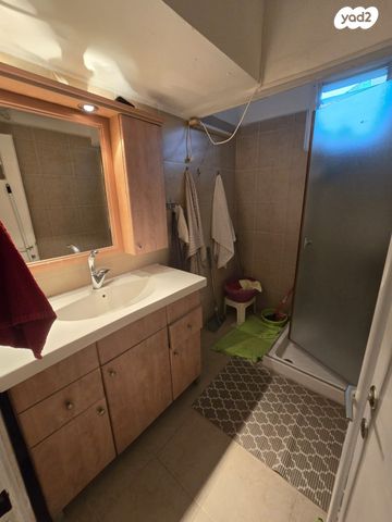 דירה, משה שרת 14, לב העיר, בת ים