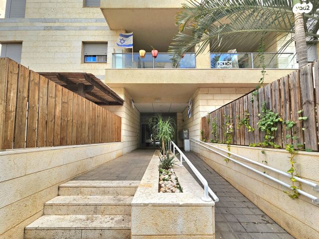 גג/ פנטהאוז, נחל פרת 5, אחוזת דניה, חדרה