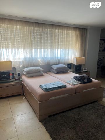 גג/ פנטהאוז, הבעש"ט, מרכז, הרצליה