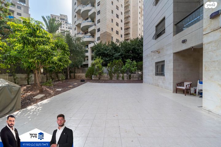 דירת גן, אליהו בן חור, הדר המושבות החדשה / אם המושבות החדשה, פתח תקווה