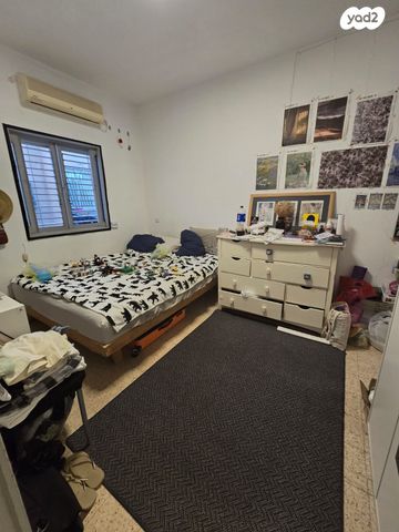 דירה, משה שרת 14, לב העיר, בת ים