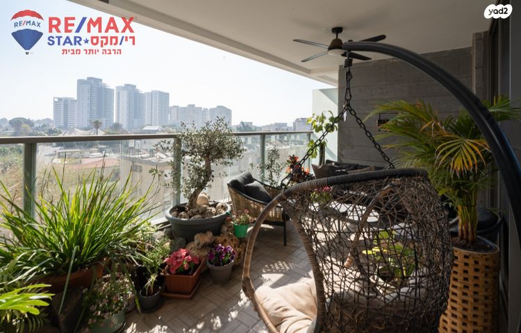 דירה, החלוץ 15, רמת השרון