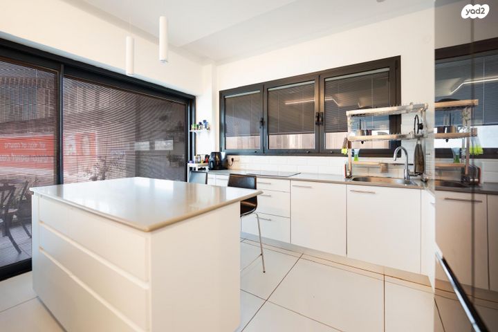 דירה, המעיין 3, שכונת הראשונים, רמת גן