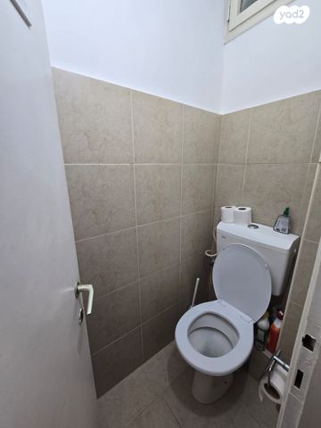 דירה, משה שרת 14, לב העיר, בת ים