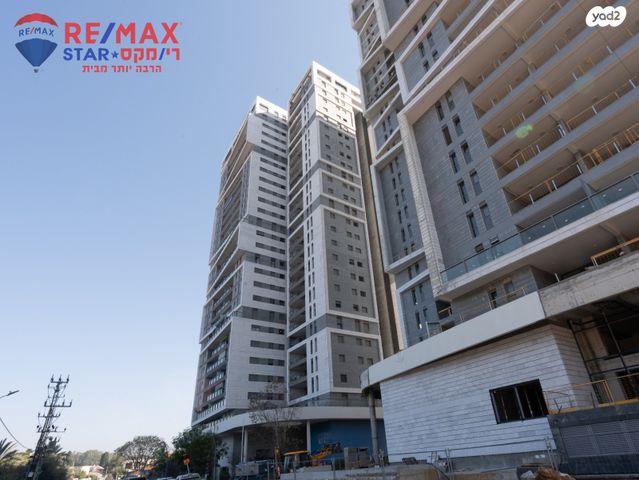 דירה, החלוץ 15, רמת השרון