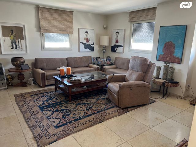 גג/ פנטהאוז, הבעש"ט, מרכז, הרצליה