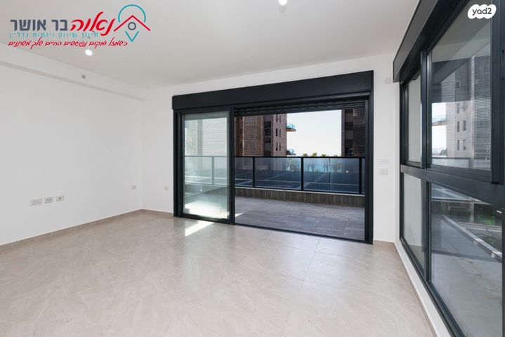 דירת גן, סוקולוב 12, רוטשילד עצמאות, בת ים