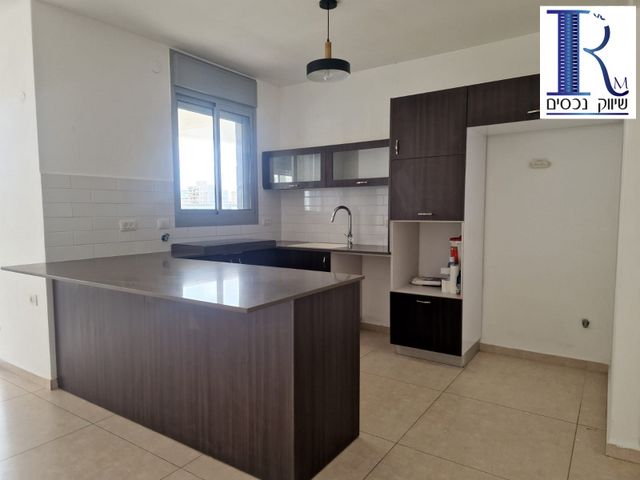 גולדה מאיר 3