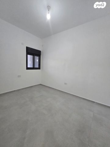 דירת גן, קרית ויצמן, רעננה