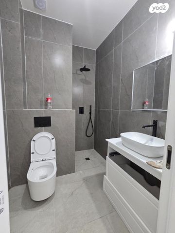 דירת גן, קרית ויצמן, רעננה