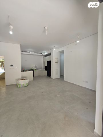 דירת גן, קרית ויצמן, רעננה