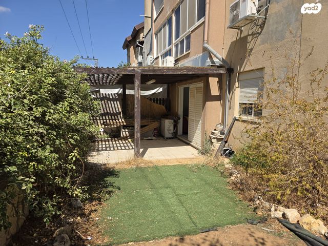 דירת גן, הנגב 43, רובע ד', אריאל