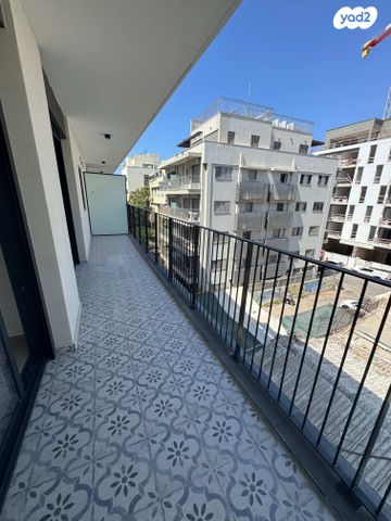 דירה, הרב יצחק ידידיה פרנקל, נווה שאנן, תל אביב יפו