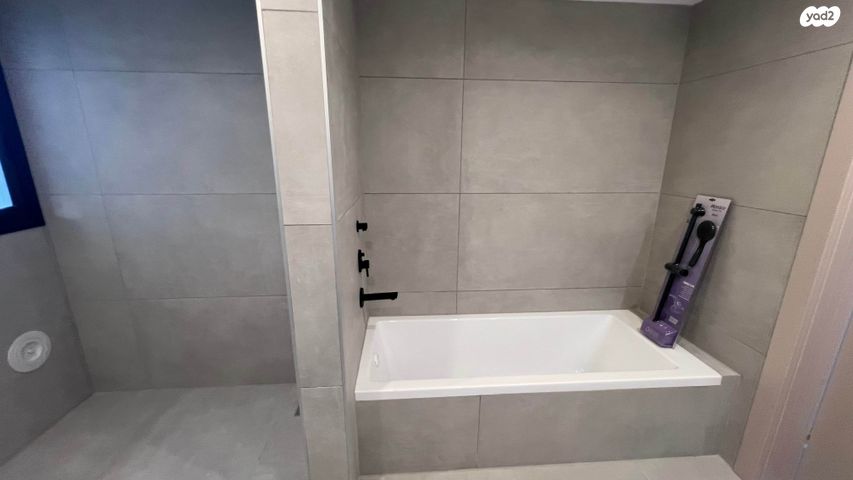 דירה, עין התכלת, נתניה