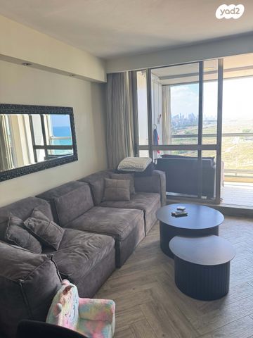 בניין מגורים, יוניצמן 21, תל אביב יפו