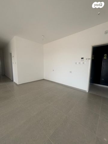 דירה, חיטה, הבוסתנים, שדרות