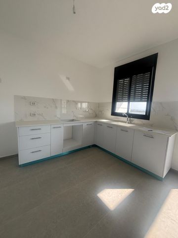 דירה, חיטה, הבוסתנים, שדרות