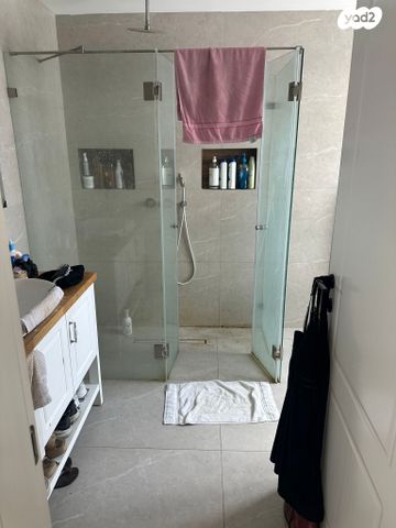 דו משפחתי, הצבעוני, קרית חרושת, קרית טבעון