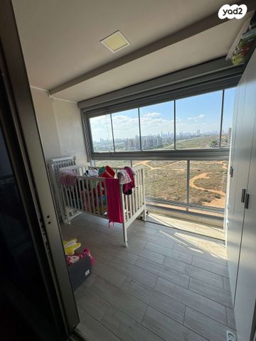 בניין מגורים, יוניצמן 21, תל אביב יפו