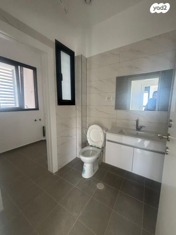 דירה, חיטה, הבוסתנים, שדרות