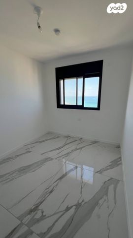 דירה, עין התכלת, נתניה