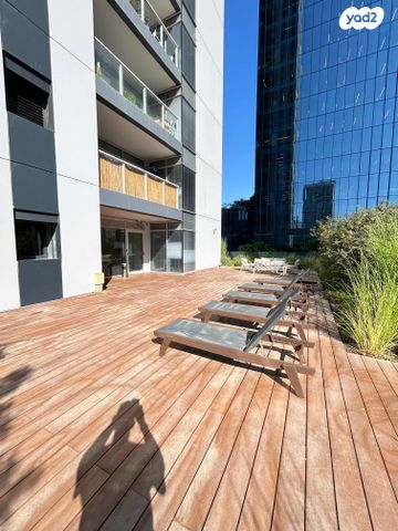 דירה, דרך מנחם בגין, מונטיפיורי, הרכבת, תל אביב יפו