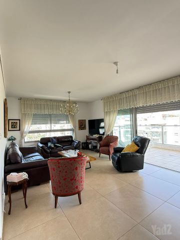Holon, Israel 2