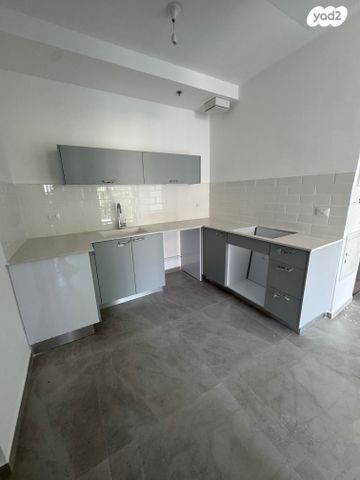 דירה, הרב יצחק ידידיה פרנקל, נווה שאנן, תל אביב יפו