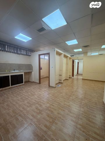 חנויות/ שטח מסחרי, רמב"ם, ראשון לציון