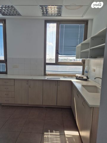 משרדים, נס ציונה