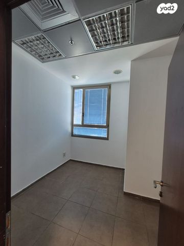 משרדים, נס ציונה