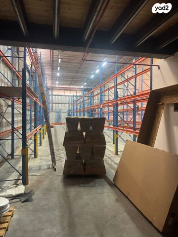 מחסנים, מפעלי חבל מודיעים