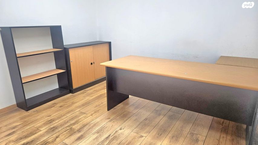 משרדים, מכב"י, יהוד מונוסון