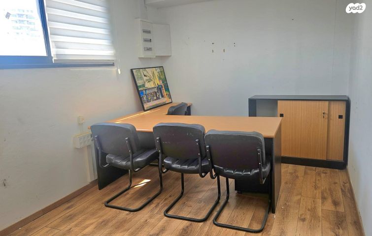 משרדים, מכב"י, יהוד מונוסון