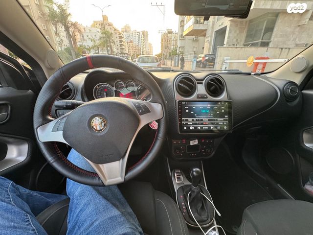 אלפא רומיאו מיטו