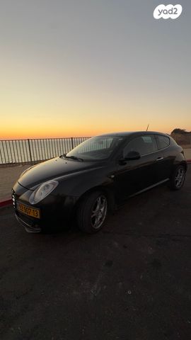 אלפא רומיאו מיטו