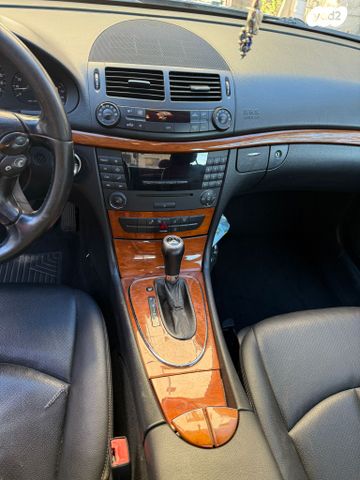 מודעת רכב מרצדס-בנץ E-class