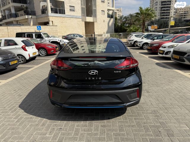 יונדאי איוניק