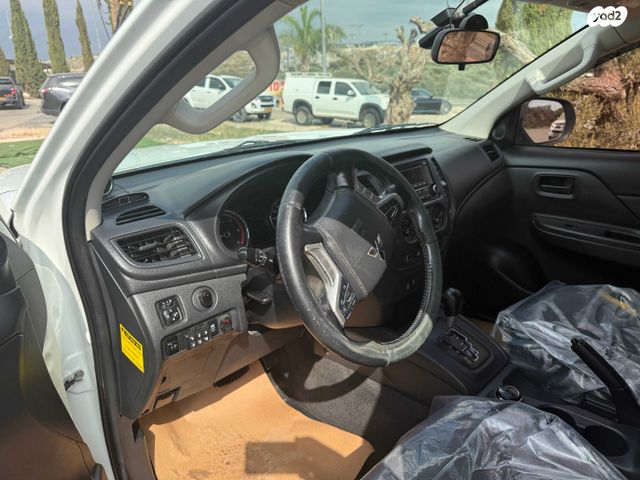 מיצובישי טרייטון / L200