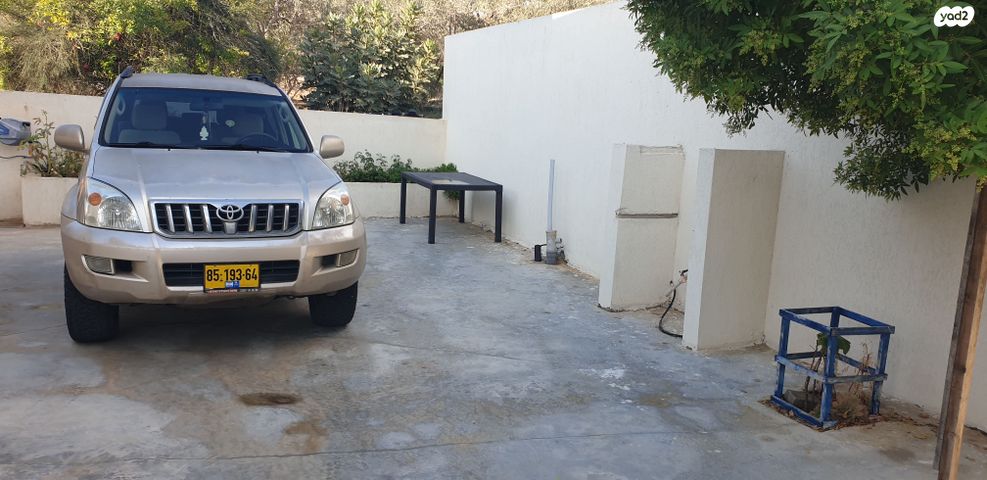 טויוטה לנד קרוזר