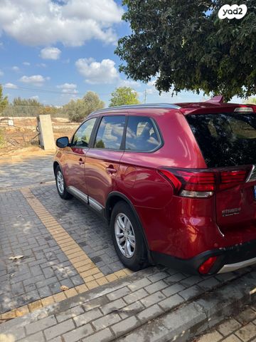 מיצובישי אאוטלנדר