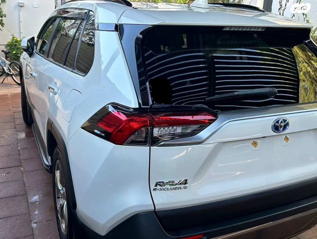 טויוטה RAV4