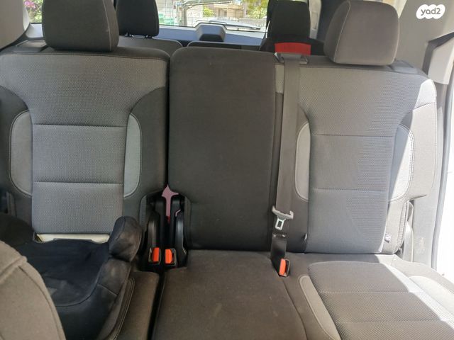 שברולט טראוורס