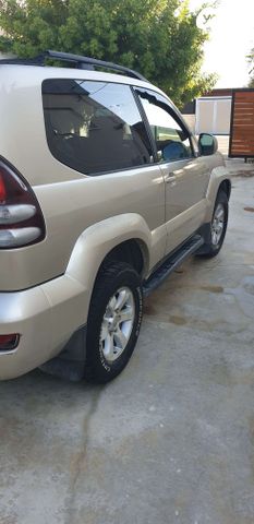 טויוטה לנד קרוזר